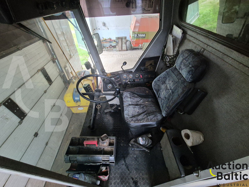 Sampo-Rosenlew SR 2075 TS - Maaidorser: afbeelding 5 Sampo-Rosenlew SR 2075 TS - Maaidorser: afbeelding 5