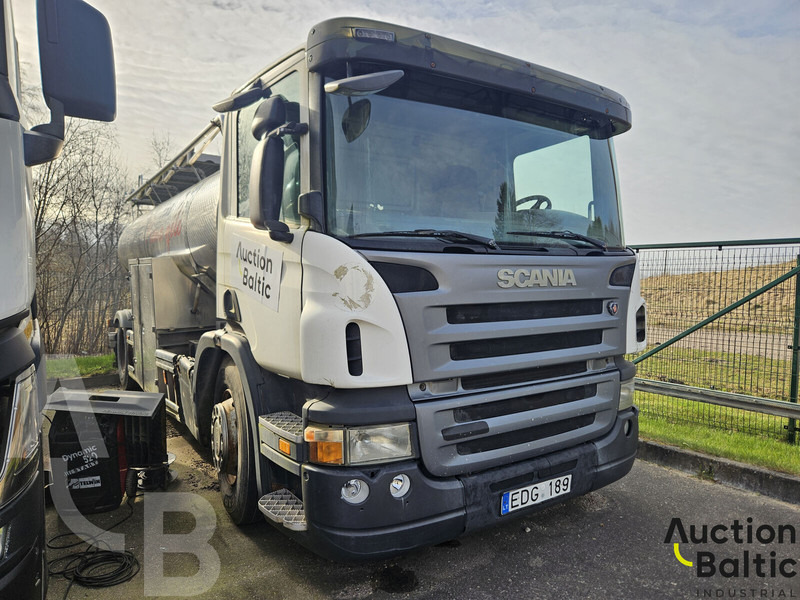 Scania P 230 - Tankwagen: afbeelding 2 Scania P 230 - Tankwagen: afbeelding 2