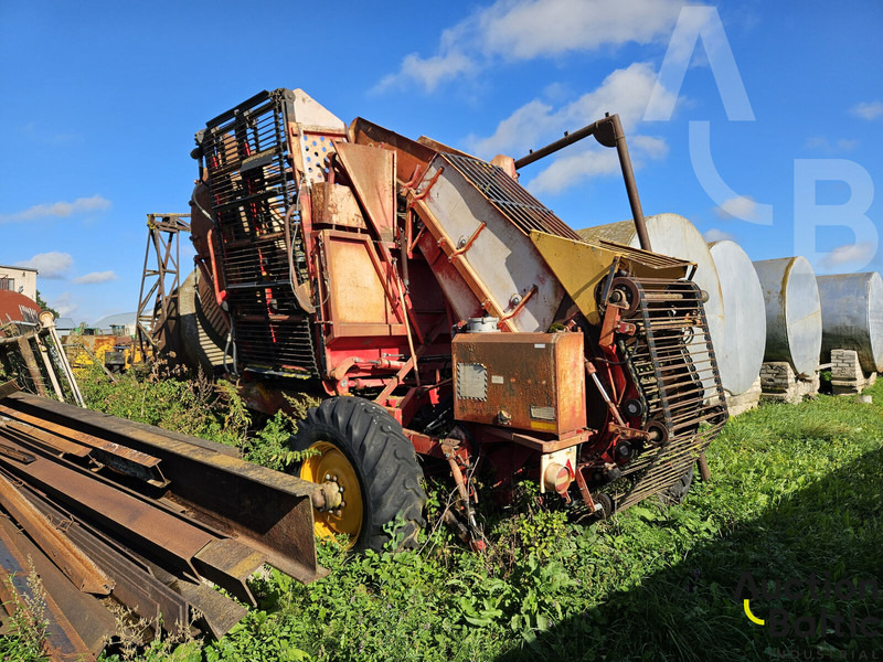 TIM Sugar beet harvester - Maaidorser: afbeelding 1 TIM Sugar beet harvester - Maaidorser: afbeelding 1