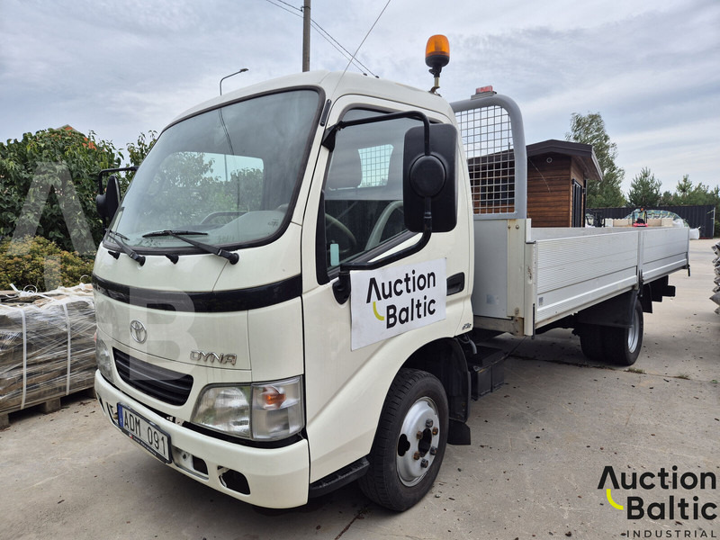 Toyota Dyna 150 - Bestelwagen open laadbak: afbeelding 1 Toyota Dyna 150 - Bestelwagen open laadbak: afbeelding 1