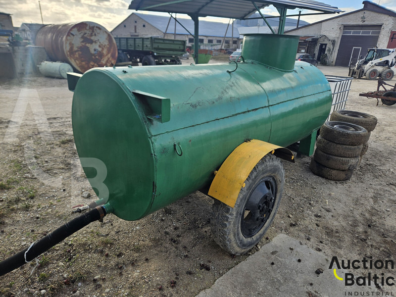 Trailer with tank - Tank aanhanger: afbeelding 3 Trailer with tank - Tank aanhanger: afbeelding 3