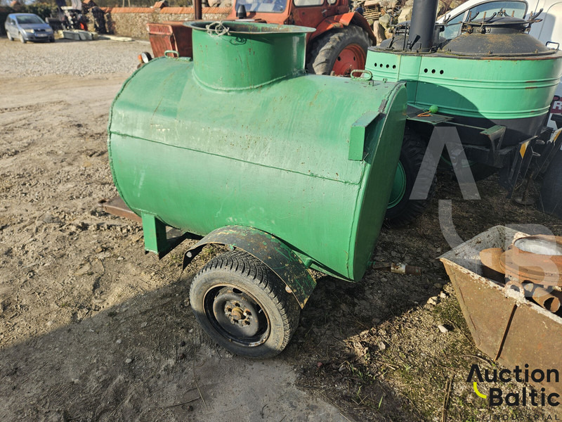 Trailer with tank - Kipper aanhangwagen: afbeelding 2 Trailer with tank - Kipper aanhangwagen: afbeelding 2