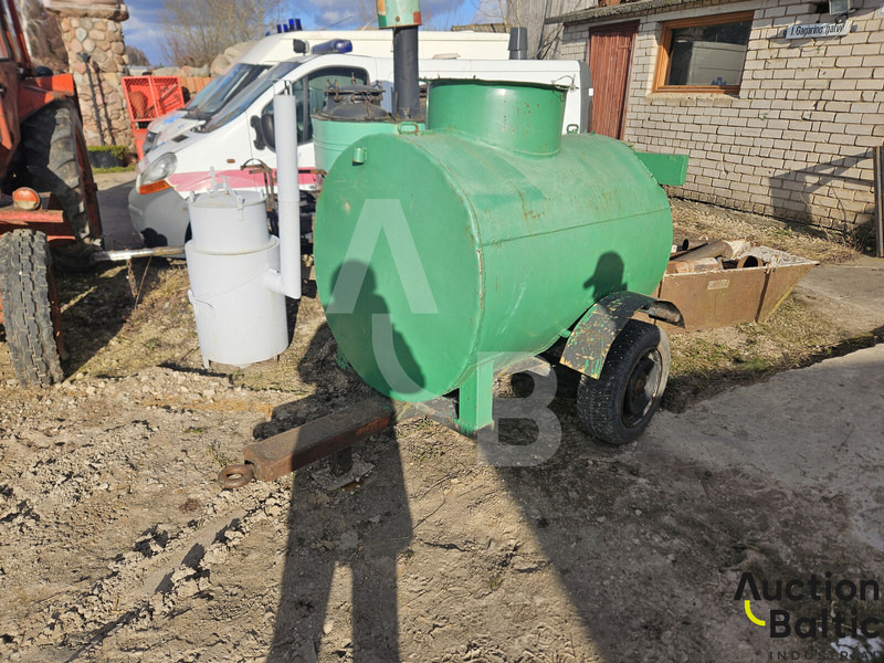 Trailer with tank - Kipper aanhangwagen: afbeelding 1 Trailer with tank - Kipper aanhangwagen: afbeelding 1
