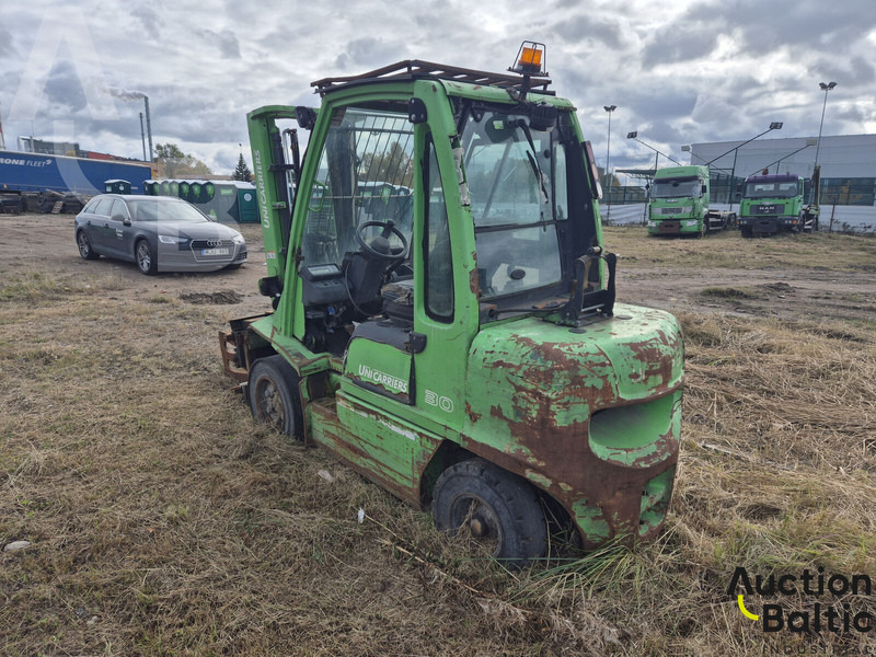 UniCarriers 30 - Diesel heftruck: afbeelding 5 UniCarriers 30 - Diesel heftruck: afbeelding 5