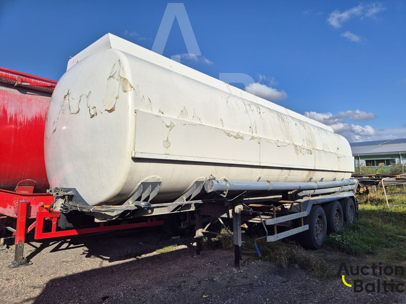 VAN DEN DIJSSEL VD 32.120 - Tankoplegger: afbeelding 1 VAN DEN DIJSSEL VD 32.120 - Tankoplegger: afbeelding 1