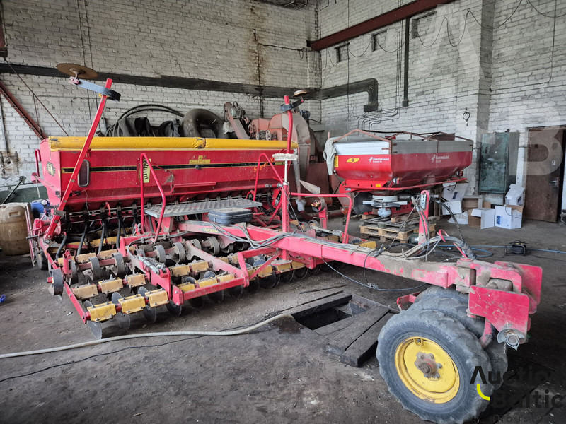 Vaderstad Rapid400C - Zaai-/ Plantmachine: afbeelding 1 Vaderstad Rapid400C - Zaai-/ Plantmachine: afbeelding 1