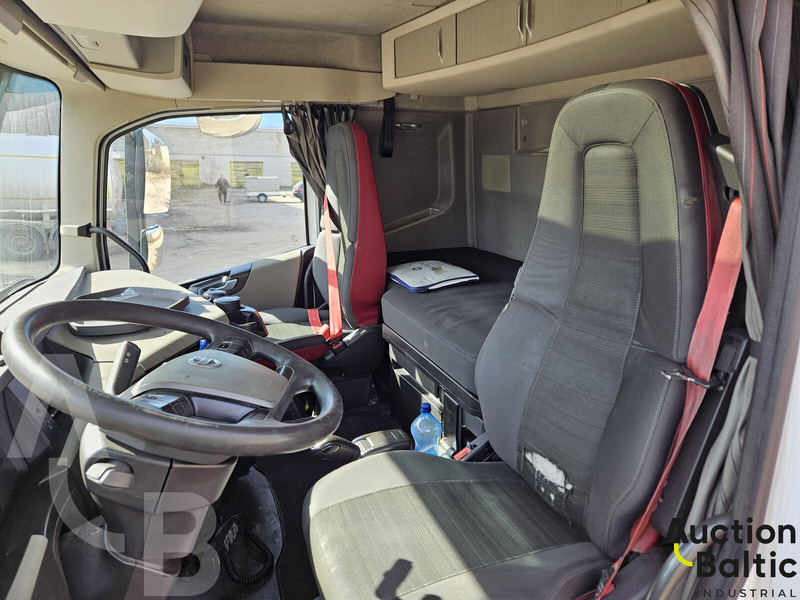 Tankwagen voor het vervoer van brandstoffen Volvo FH 420: afbeelding 10