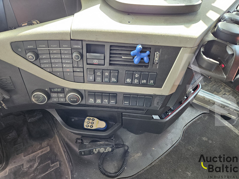 Tankwagen voor het vervoer van brandstoffen Volvo FH 420: afbeelding 13