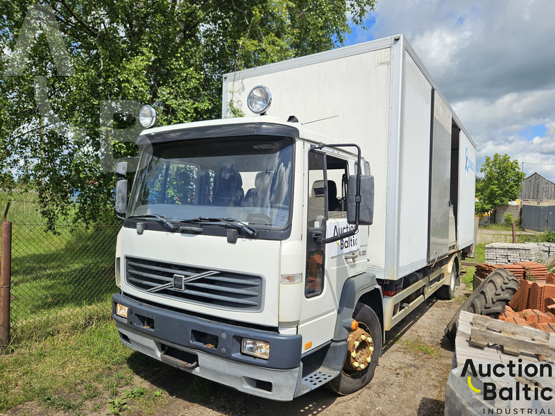 Volvo FL615 - Bakwagen: afbeelding 1 Volvo FL615 - Bakwagen: afbeelding 1