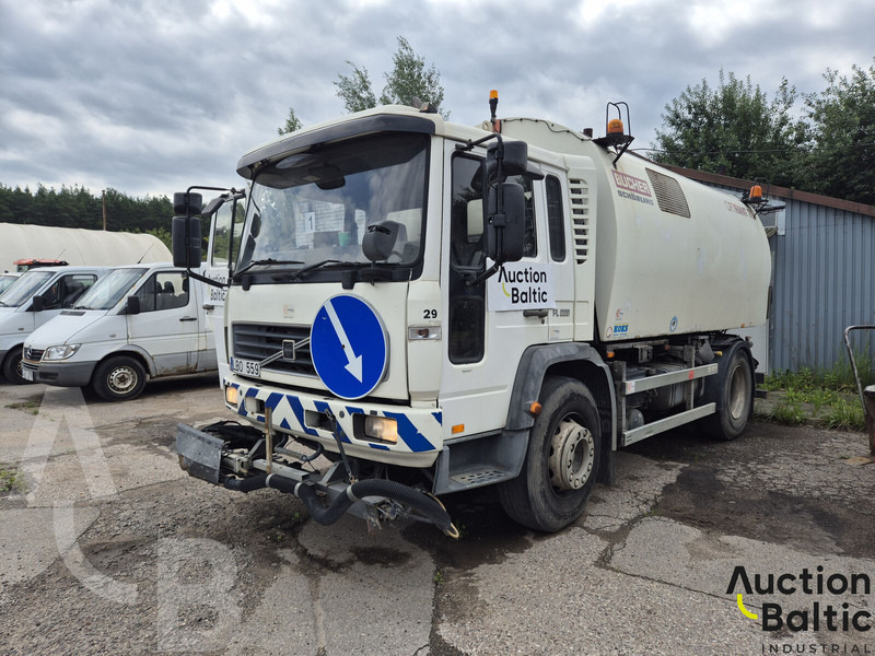 Volvo FL618 - Veegwagen: afbeelding 2 Volvo FL618 - Veegwagen: afbeelding 2