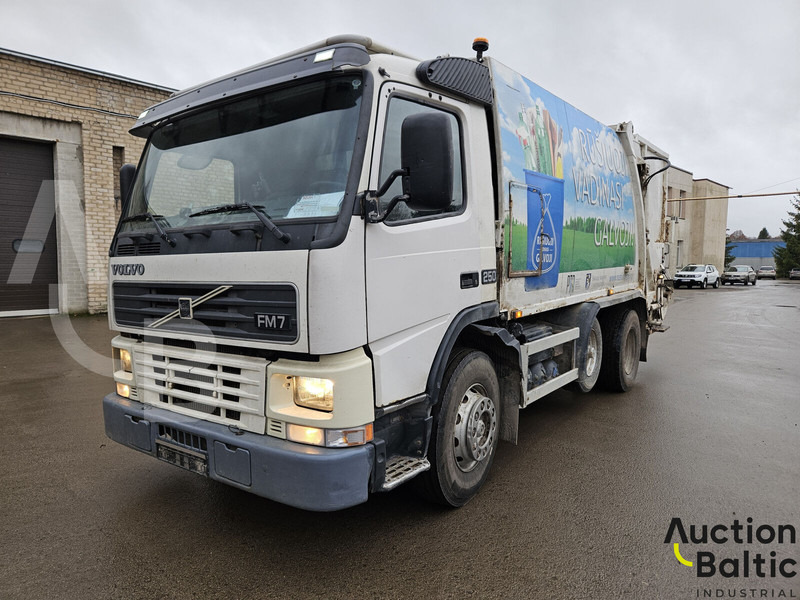 Volvo FM7 - Vuilniswagen: afbeelding 1 Volvo FM7 - Vuilniswagen: afbeelding 1
