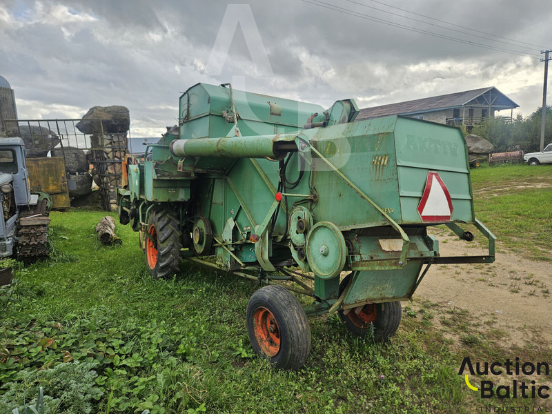 Westerasmaskiner AB AKTIV 800 - Maaidorser: afbeelding 4 Westerasmaskiner AB AKTIV 800 - Maaidorser: afbeelding 4