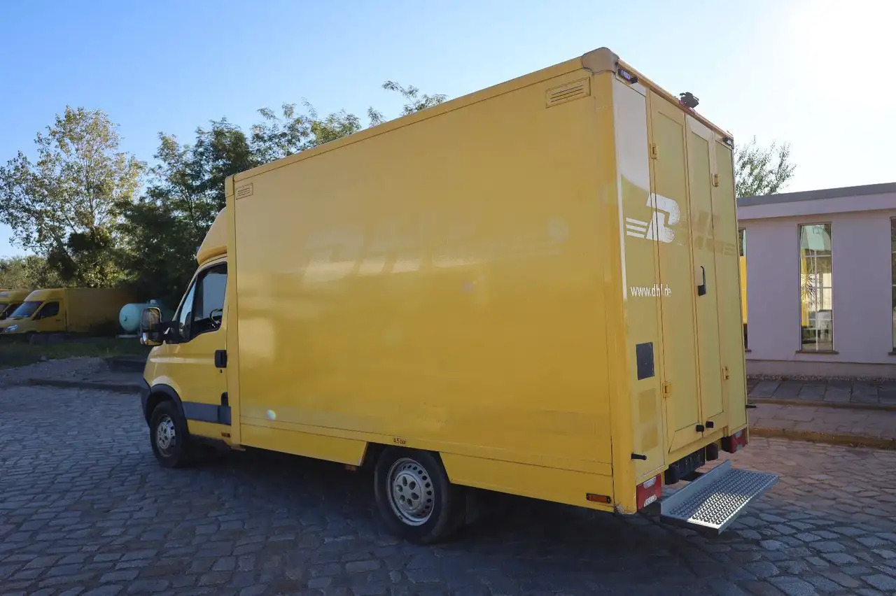Iveco Daily/ Regalsystem/Luftfeder/KURZ/1. Hand - Bestelwagen gesloten laadbak: afbeelding 4 Iveco Daily/ Regalsystem/Luftfeder/KURZ/1. Hand - Bestelwagen gesloten laadbak: afbeelding 4