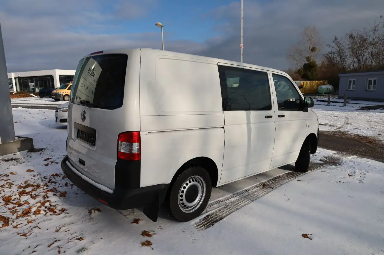 Volkswagen T5 Transporter Kasten-Kombi 2.0 TDI/EU5/1.Hand - Gesloten bestelwagen: afbeelding 4 Volkswagen T5 Transporter Kasten-Kombi 2.0 TDI/EU5/1.Hand - Gesloten bestelwagen: afbeelding 4