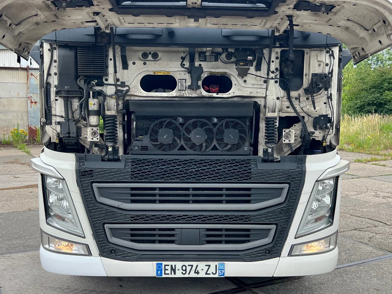Volvo FH 500 Park cool***2xdieseltanks***Fridge***FH500 2017 - Trekker: afbeelding 4 Volvo FH 500 Park cool***2xdieseltanks***Fridge***FH500 2017 - Trekker: afbeelding 4