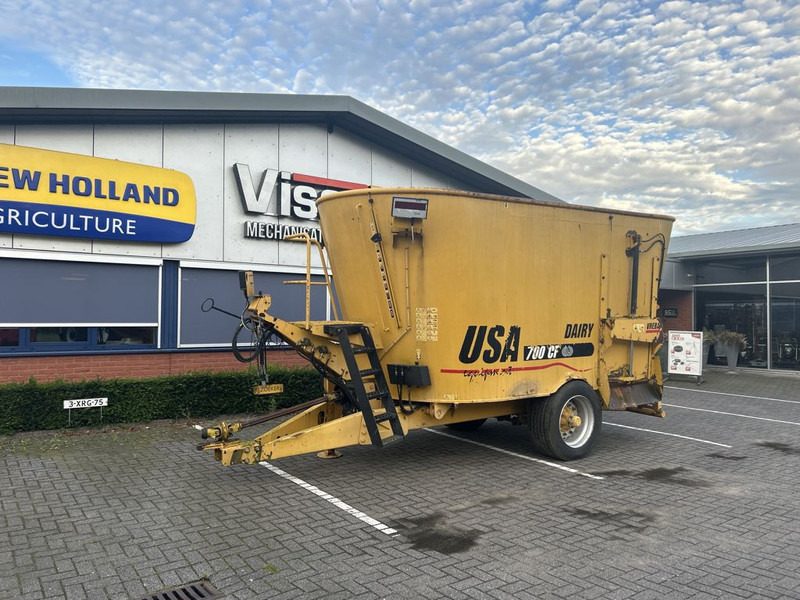 Peecon Peecon USA 700 CF mengwagen - Veeteelt materiaal: afbeelding 1 Peecon Peecon USA 700 CF mengwagen - Veeteelt materiaal: afbeelding 1