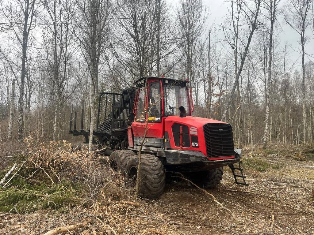 Komatsu 875 - Forwarder: afbeelding 1 Komatsu 875 - Forwarder: afbeelding 1