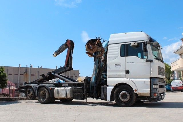 MAN TGA 26.360 FG 6x2 LL GERGEN Abroll + Penz Kran - Haakarmsysteem vrachtwagen, Kraanwagen: afbeelding 3 MAN TGA 26.360 FG 6x2 LL GERGEN Abroll + Penz Kran - Haakarmsysteem vrachtwagen, Kraanwagen: afbeelding 3