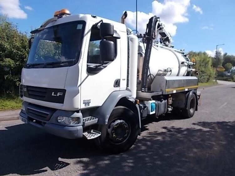 DAF LF55.250 combi tanker - Vacuümwagen: afbeelding 4 DAF LF55.250 combi tanker - Vacuümwagen: afbeelding 4