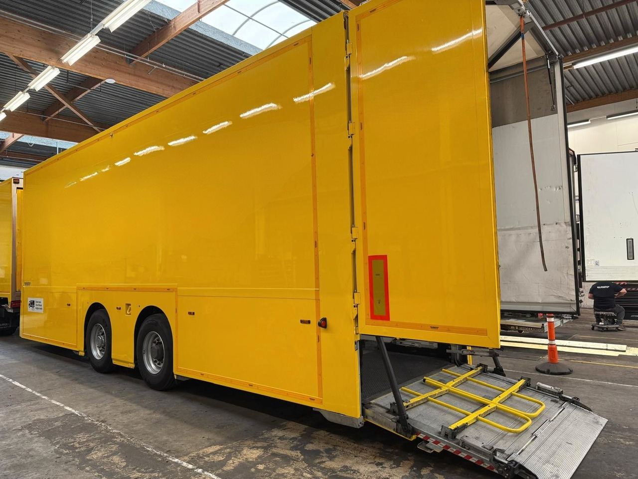 Burgers Doppelstock Anhänger 80% mehr Laden! - Gesloten aanhangwagen: afbeelding 4 Burgers Doppelstock Anhänger 80% mehr Laden! - Gesloten aanhangwagen: afbeelding 4