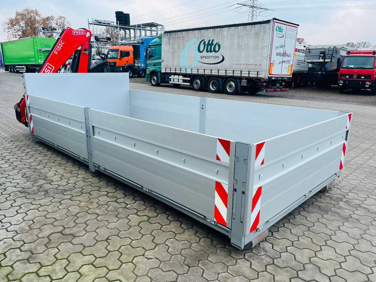Container Krancontainer 6,5 m, Fassi Kran F135, - Haakarm container: afbeelding 4 Container Krancontainer 6,5 m, Fassi Kran F135, - Haakarm container: afbeelding 4