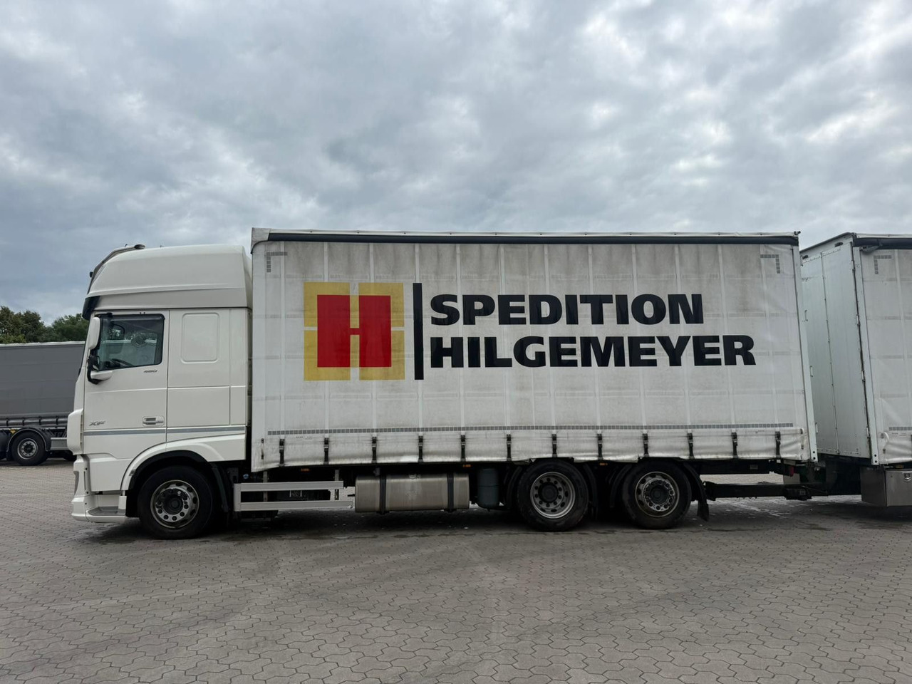 DAF XF 480 FAN LowDeck 6x2 Jumbo Inklusive Anhänger - Schuifzeilen vrachtwagen: afbeelding 4 DAF XF 480 FAN LowDeck 6x2 Jumbo Inklusive Anhänger - Schuifzeilen vrachtwagen: afbeelding 4