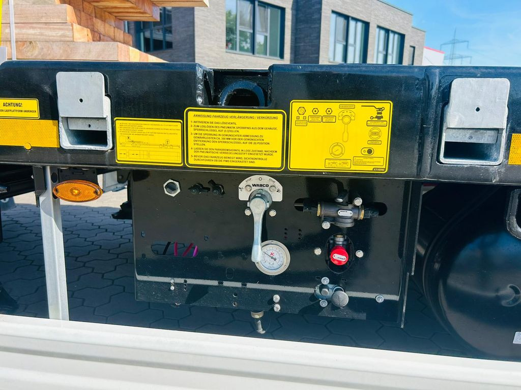 Nieuw Open bak met boorden oplegger Kässbohrer Mega Tele HD Plattform Auflieger mit Radmulden Kässbohrer Mega Tele HD Plattform Auflieger mit Radmulden: afbeelding 7 Nieuw Open bak met boorden oplegger Kässbohrer Mega Tele HD Plattform Auflieger mit Radmulden Kässbohrer Mega Tele HD Plattform Auflieger mit Radmulden: afbeelding 7