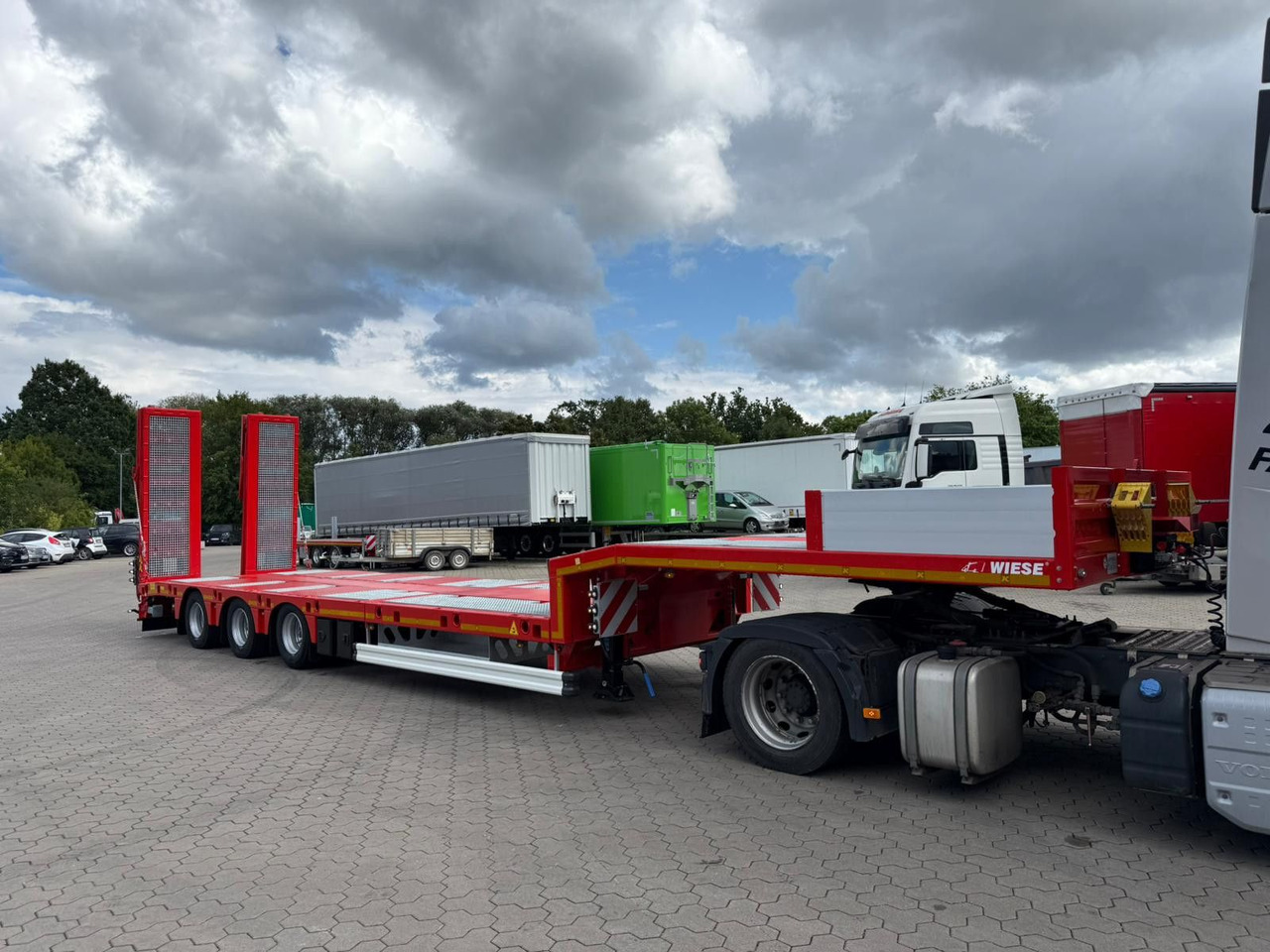 Kässbohrer SLS.HS Tieflader mit hydr. Schwanenhals - Dieplader oplegger: afbeelding 4 Kässbohrer SLS.HS Tieflader mit hydr. Schwanenhals - Dieplader oplegger: afbeelding 4