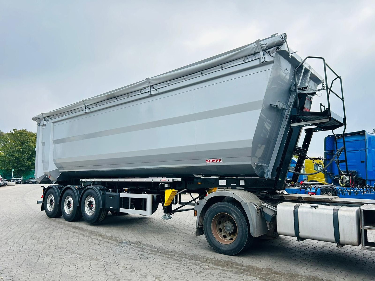 Kempf SKM 36/3 SR-Membran Stahl Halbrundmulde 50m³ - Kipper oplegger: afbeelding 3 Kempf SKM 36/3 SR-Membran Stahl Halbrundmulde 50m³ - Kipper oplegger: afbeelding 3