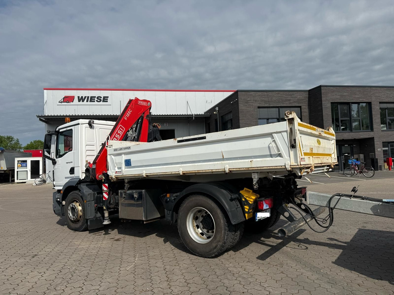 MAN TGM 18.320 4x2 BB mit Fassi F135 Kipper Kran - Kipper vrachtwagen, Kraanwagen: afbeelding 4 MAN TGM 18.320 4x2 BB mit Fassi F135 Kipper Kran - Kipper vrachtwagen, Kraanwagen: afbeelding 4