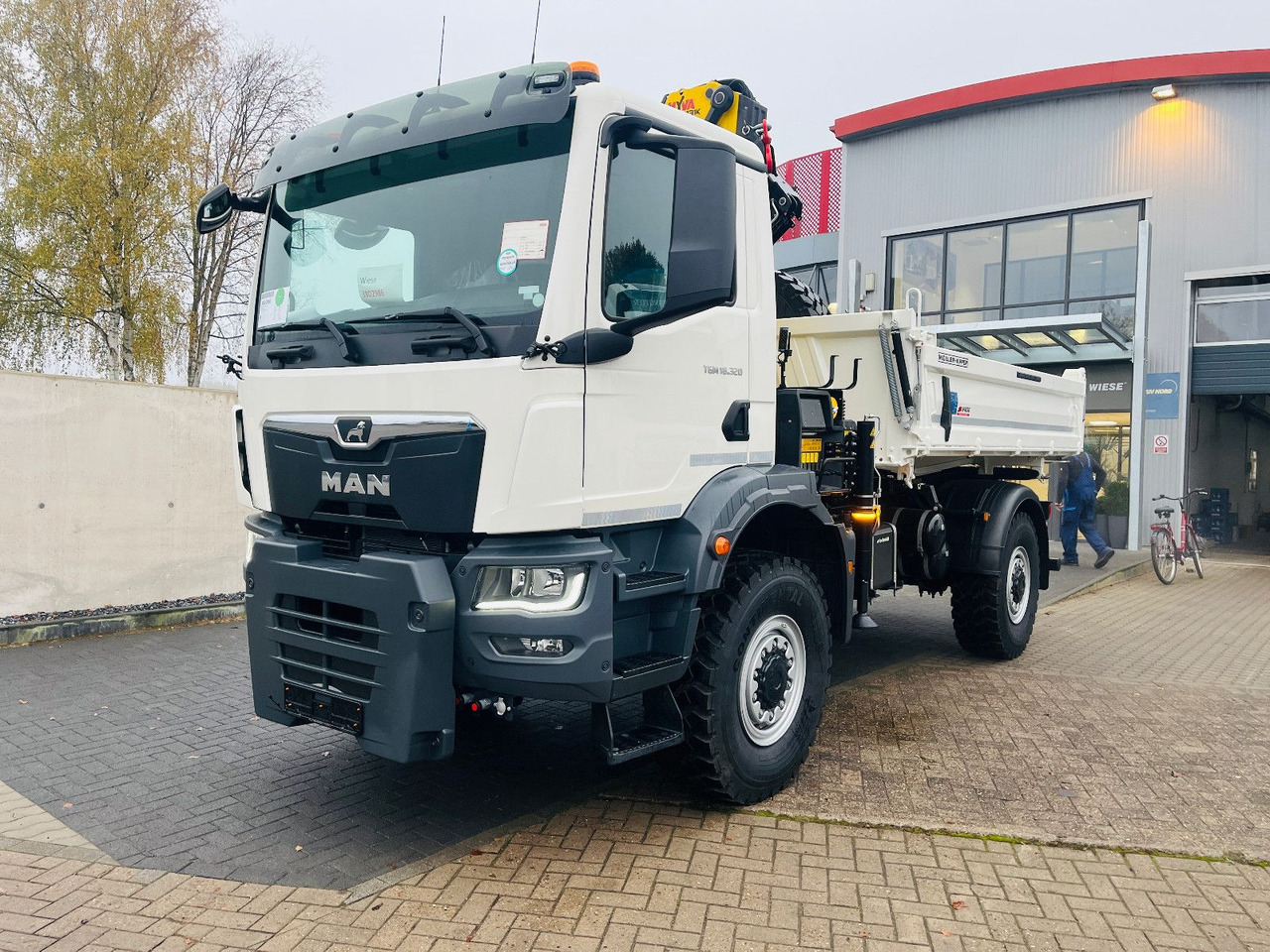 MAN TGM 18.320 4x4 BB Kipper Kran 131 Single Winter - Kipper vrachtwagen, Kraanwagen: afbeelding 2 MAN TGM 18.320 4x4 BB Kipper Kran 131 Single Winter - Kipper vrachtwagen, Kraanwagen: afbeelding 2