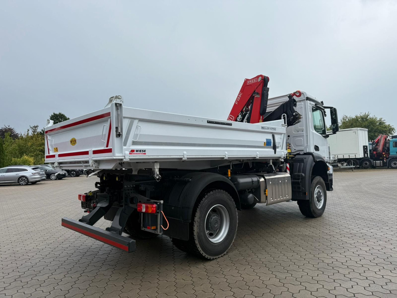 Mercedes-Benz Arocs 1835 4x4 Allrad Fassi F135 Kran Kipper - Kipper vrachtwagen, Kraanwagen: afbeelding 4 Mercedes-Benz Arocs 1835 4x4 Allrad Fassi F135 Kran Kipper - Kipper vrachtwagen, Kraanwagen: afbeelding 4