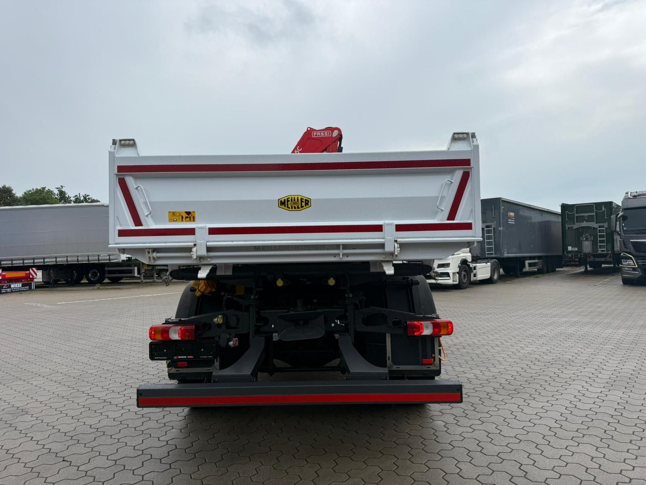 Mercedes-Benz Arocs 1835 4x4 Allrad Fassi F135 Kran Kipper - Kipper vrachtwagen, Kraanwagen: afbeelding 5 Mercedes-Benz Arocs 1835 4x4 Allrad Fassi F135 Kran Kipper - Kipper vrachtwagen, Kraanwagen: afbeelding 5