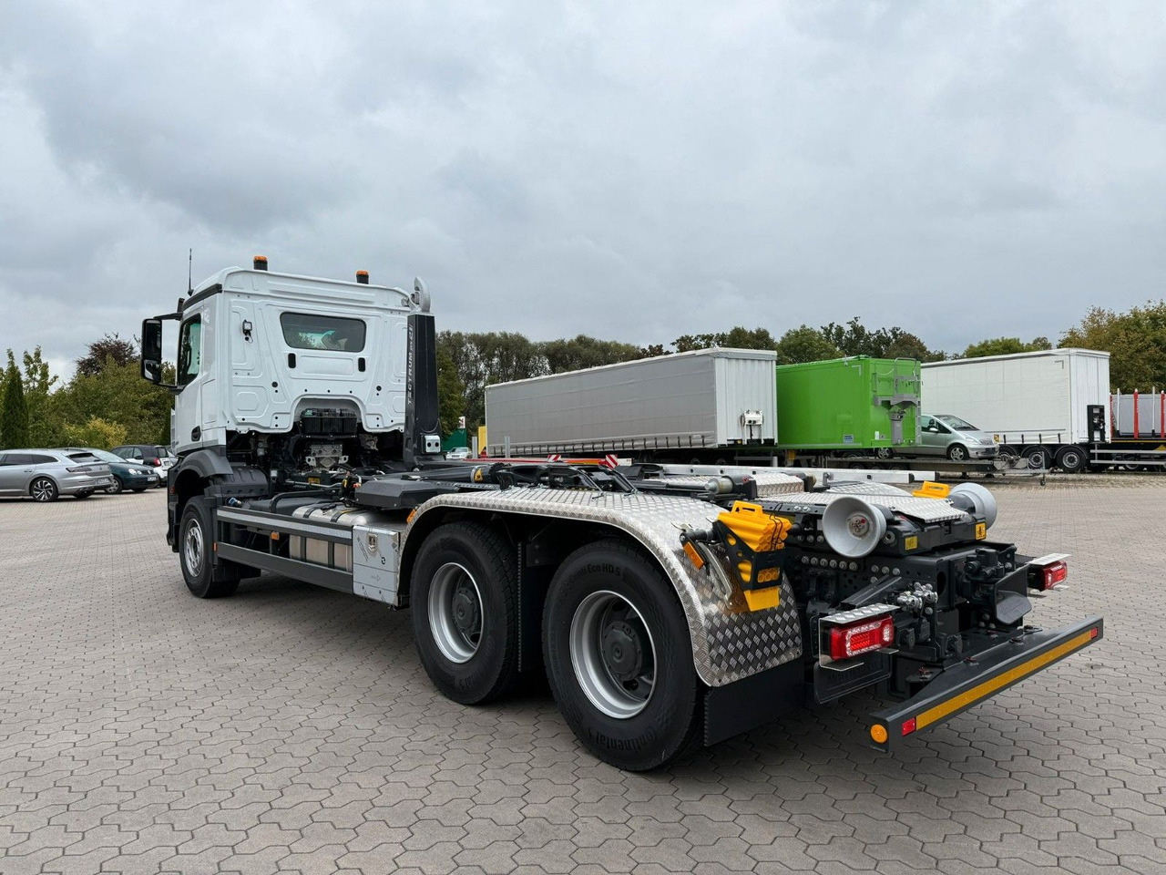 Mercedes-Benz Arocs 5 2651L 6 x4 Meiller RS 2170 - Haakarmsysteem vrachtwagen: afbeelding 4 Mercedes-Benz Arocs 5 2651L 6 x4 Meiller RS 2170 - Haakarmsysteem vrachtwagen: afbeelding 4