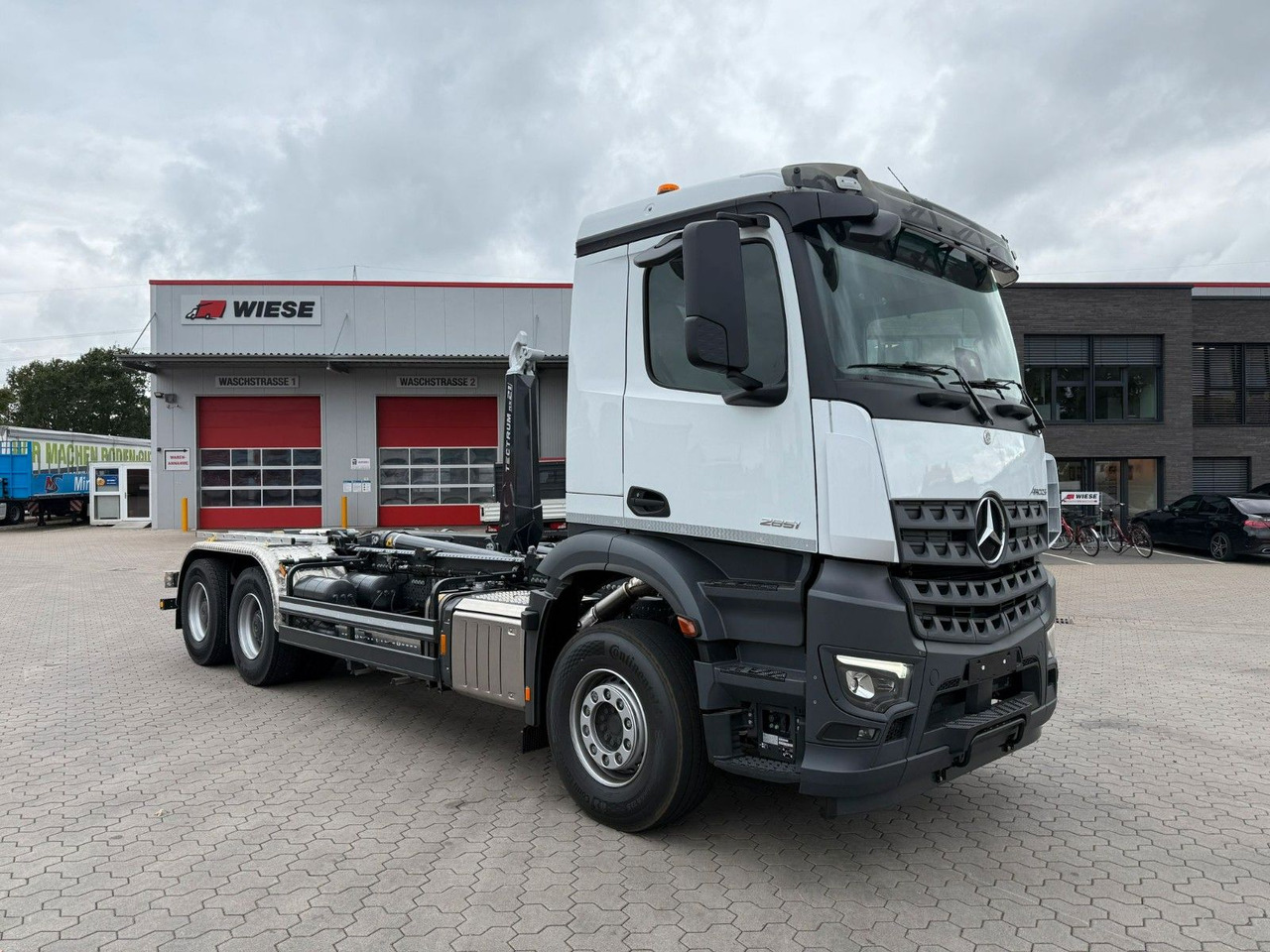 Mercedes-Benz Arocs 5 2651L 6 x4 Meiller RS 2170 - Haakarmsysteem vrachtwagen: afbeelding 1 Mercedes-Benz Arocs 5 2651L 6 x4 Meiller RS 2170 - Haakarmsysteem vrachtwagen: afbeelding 1