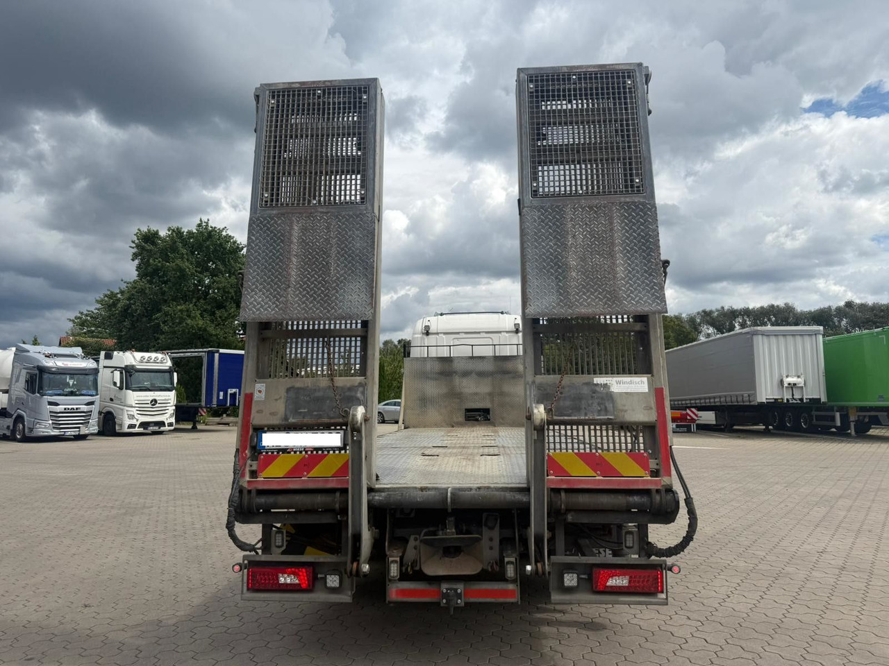 Scania G450 Baumaschinentransporter mit Rampen - Vrachtwagen met open laadbak: afbeelding 5 Scania G450 Baumaschinentransporter mit Rampen - Vrachtwagen met open laadbak: afbeelding 5