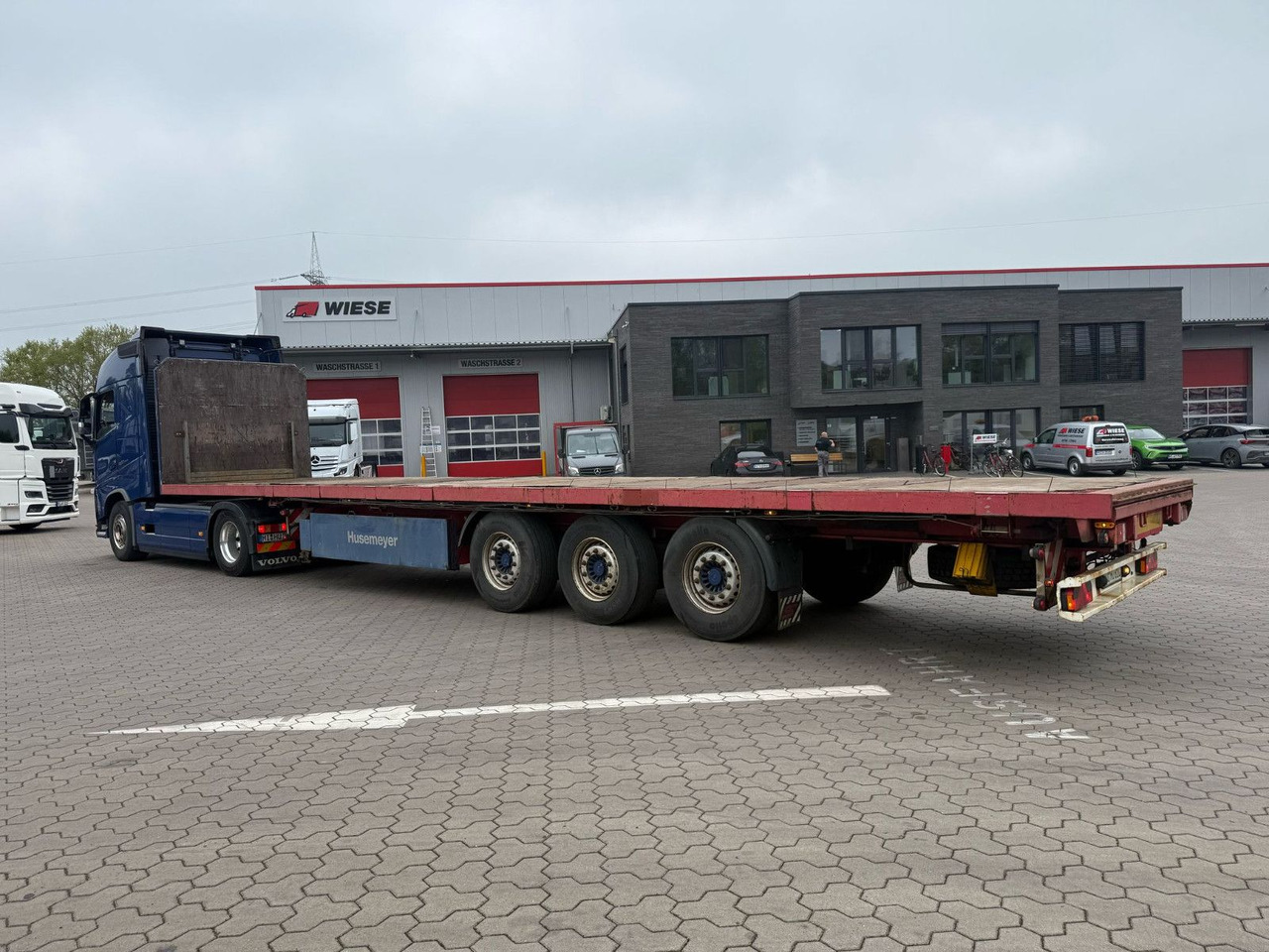 Schwarzmüller SPA 3/E Plattform Auflieger mit Schwerlastwinden - Open bak met boorden oplegger: afbeelding 1 Schwarzmüller SPA 3/E Plattform Auflieger mit Schwerlastwinden - Open bak met boorden oplegger: afbeelding 1
