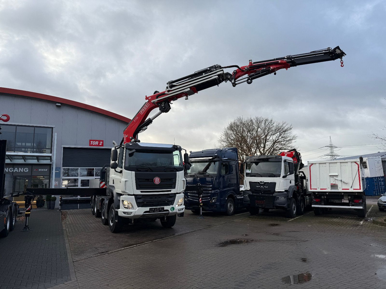 Tatra 41.500 8x8 Phoenix Fassi F710 Kran - Vrachtwagen met open laadbak, Kraanwagen: afbeelding 5 Tatra 41.500 8x8 Phoenix Fassi F710 Kran - Vrachtwagen met open laadbak, Kraanwagen: afbeelding 5