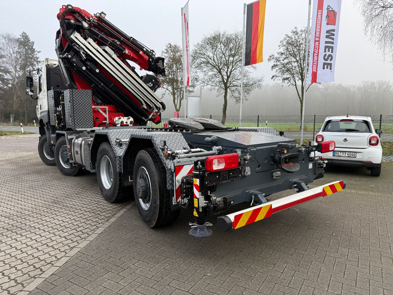 Tatra 41.500 8x8 Phoenix Fassi F710 Kran - Kraanwagen: afbeelding 5 Tatra 41.500 8x8 Phoenix Fassi F710 Kran - Kraanwagen: afbeelding 5