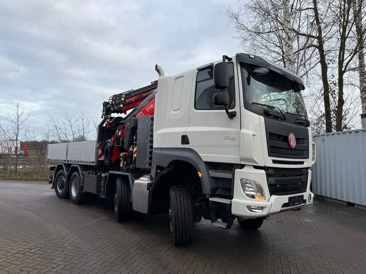Tatra 41.500 8x8 Phoenix Fassi F710 Kran - Vrachtwagen met open laadbak, Kraanwagen: afbeelding 2 Tatra 41.500 8x8 Phoenix Fassi F710 Kran - Vrachtwagen met open laadbak, Kraanwagen: afbeelding 2