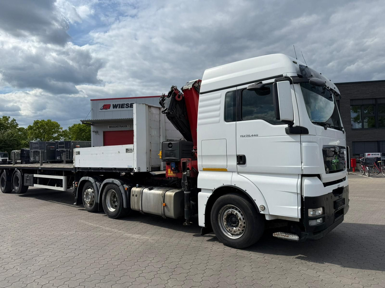 MAN TGX 26.440 6x2 mit HMF 3000-5 Kran - Trekker: afbeelding 1 MAN TGX 26.440 6x2 mit HMF 3000-5 Kran - Trekker: afbeelding 1