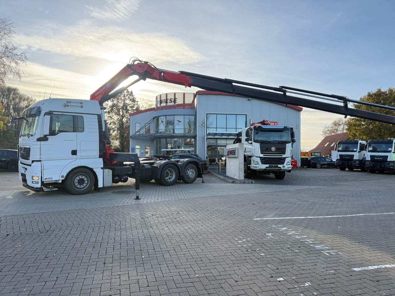 MAN TGX 26.440 6x2 mit HMF 3000-K5 Kran Top Zustand - Trekker: afbeelding 4 MAN TGX 26.440 6x2 mit HMF 3000-K5 Kran Top Zustand - Trekker: afbeelding 4