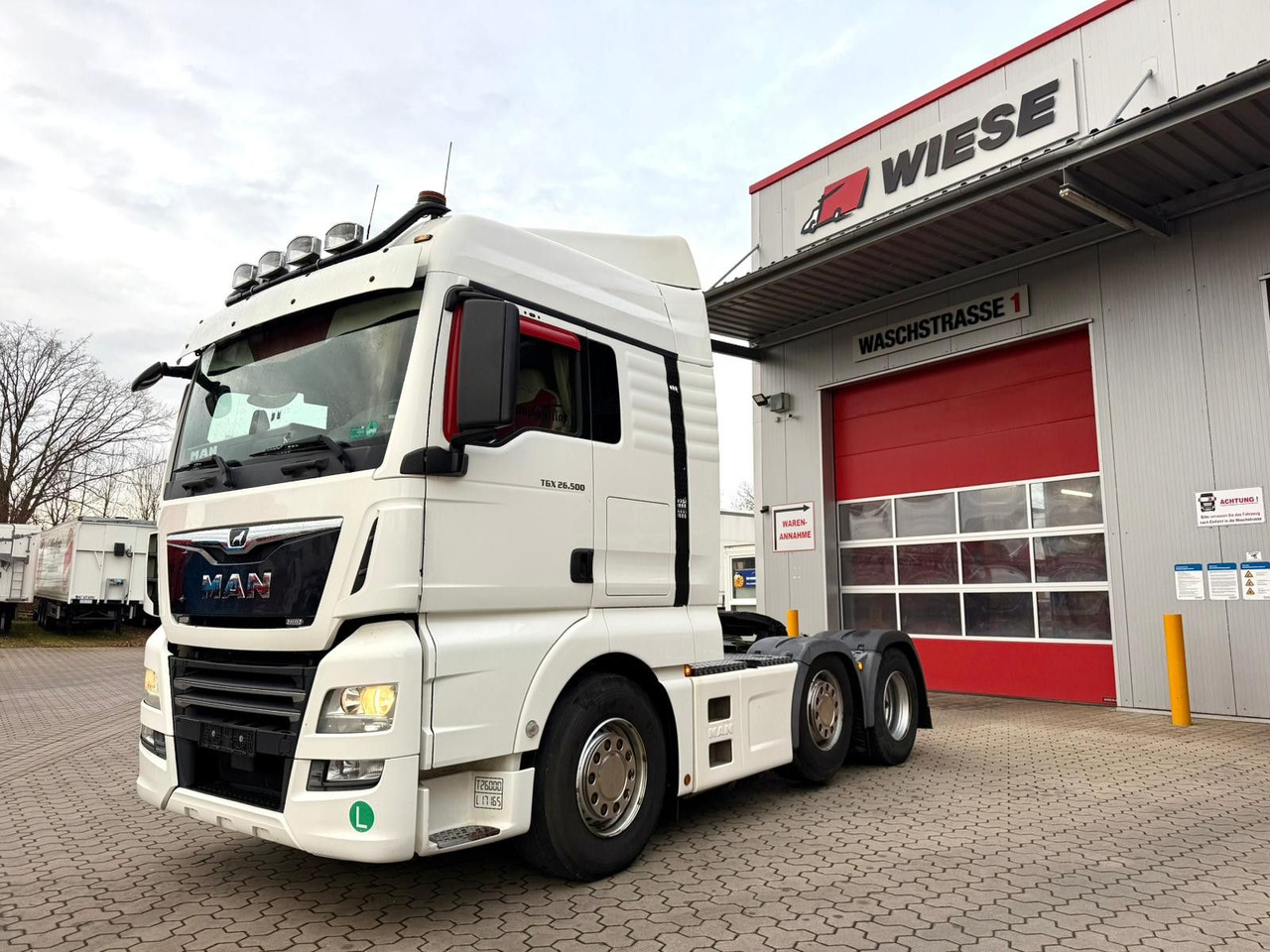 MAN TGX 26.500 6x2 Hydraulik Exklusiv Innenraum - Trekker: afbeelding 2 MAN TGX 26.500 6x2 Hydraulik Exklusiv Innenraum - Trekker: afbeelding 2