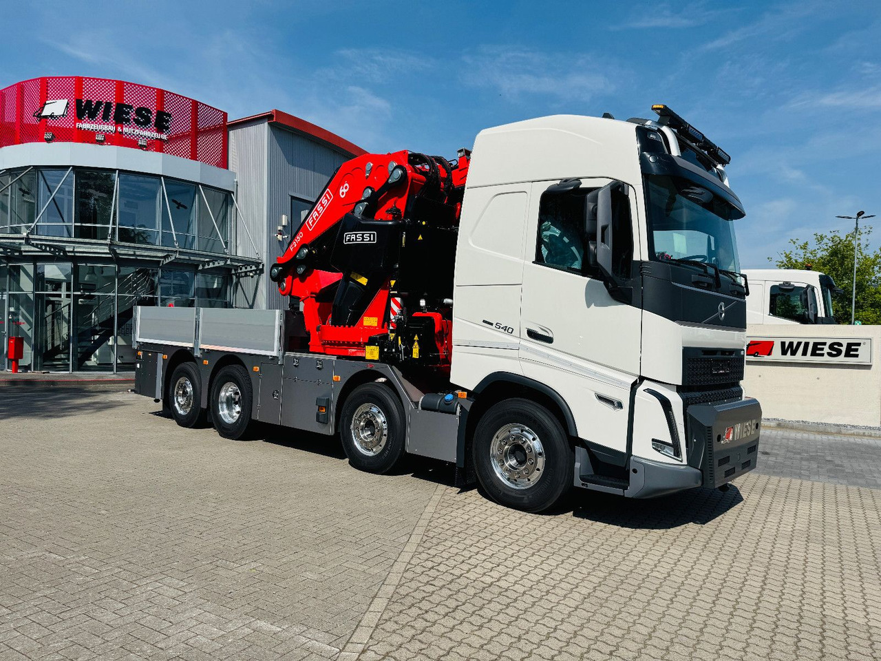 Volvo FH 540 mit Fassi F2150RAL Fly Jib + Winde - Vrachtwagen met open laadbak, Kraanwagen: afbeelding 3 Volvo FH 540 mit Fassi F2150RAL Fly Jib + Winde - Vrachtwagen met open laadbak, Kraanwagen: afbeelding 3