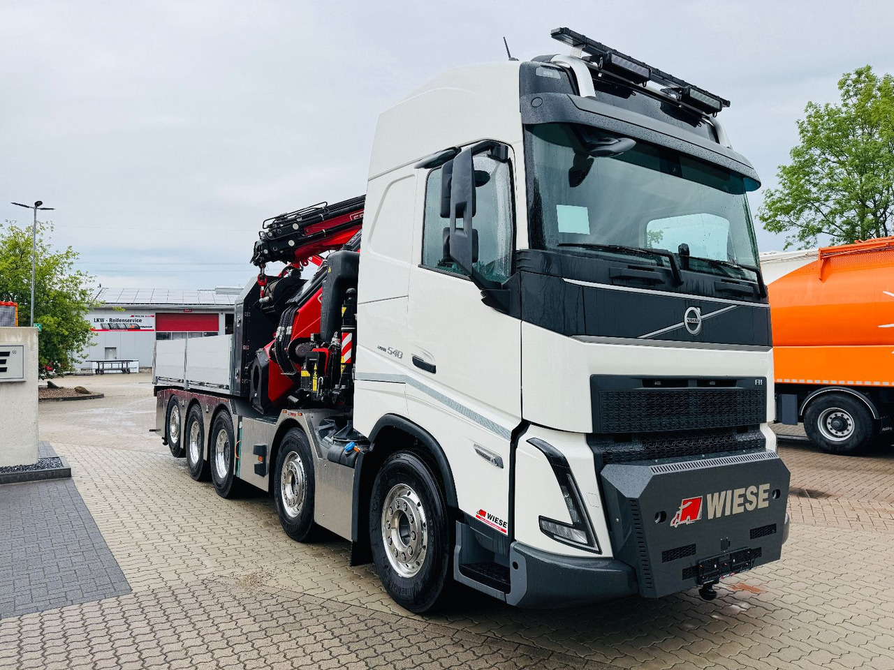 Volvo FH540 10x4 mit F1150 Ladekran, Sattelzugmaschine - Kraanwagen: afbeelding 4 Volvo FH540 10x4 mit F1150 Ladekran, Sattelzugmaschine - Kraanwagen: afbeelding 4