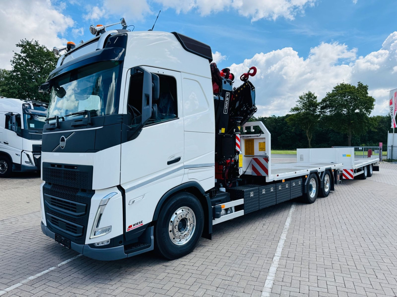 Volvo FH540 6x2 Containerpritsche mit F545RA.2.26 - Vrachtwagen met open laadbak, Kraanwagen: afbeelding 2 Volvo FH540 6x2 Containerpritsche mit F545RA.2.26 - Vrachtwagen met open laadbak, Kraanwagen: afbeelding 2