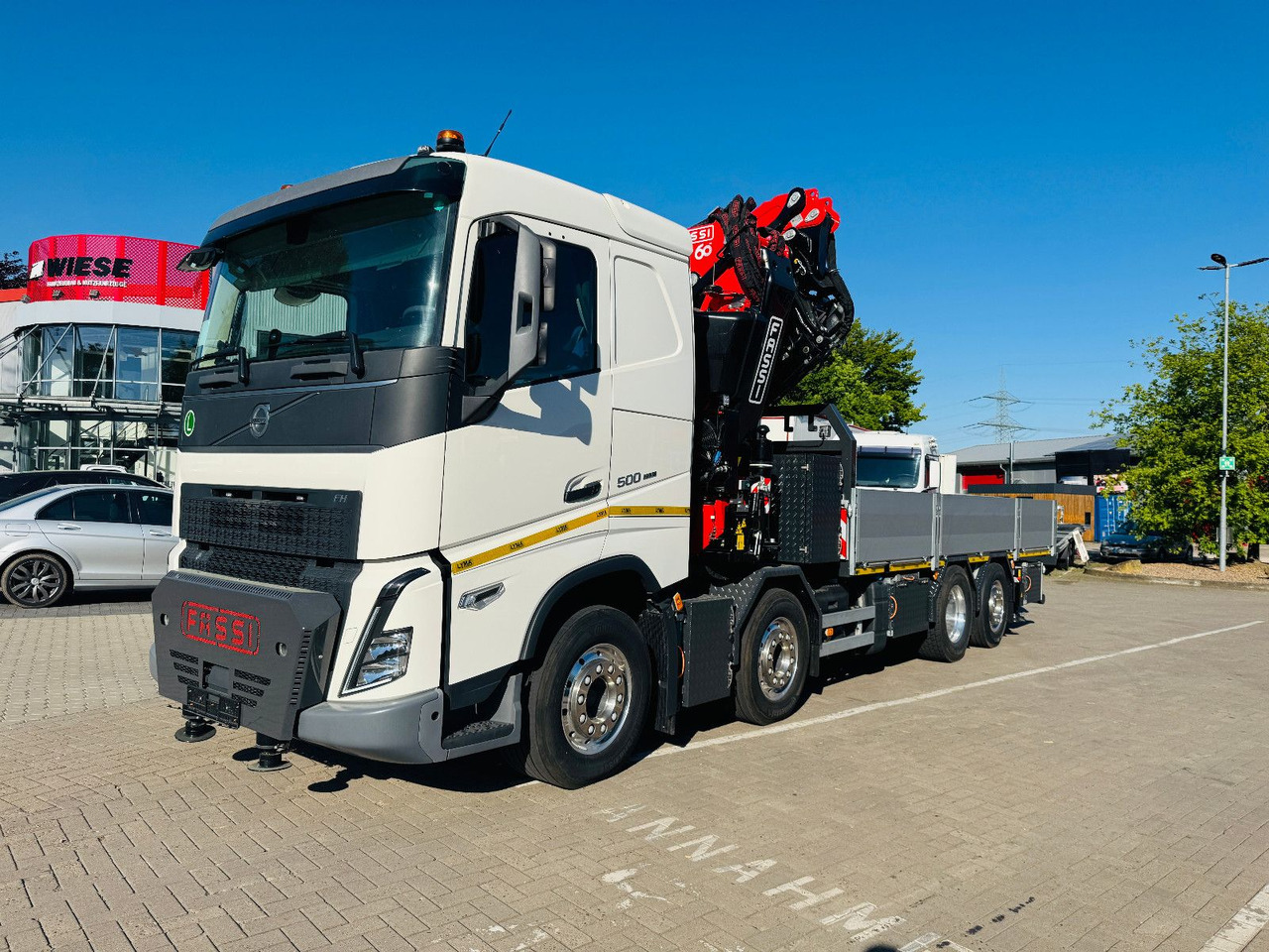 Volvo FH 500 8x2 mit F710RA.2.27 L426 und V20 Winde - Vrachtwagen, Kraanwagen: afbeelding 1 Volvo FH 500 8x2 mit F710RA.2.27 L426 und V20 Winde - Vrachtwagen, Kraanwagen: afbeelding 1