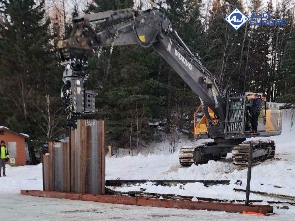 AJCE EUROPE AVH40ST Vibro Hammer Sheet Pile Driver - Heimachine: afbeelding 2 AJCE EUROPE AVH40ST Vibro Hammer Sheet Pile Driver - Heimachine: afbeelding 2