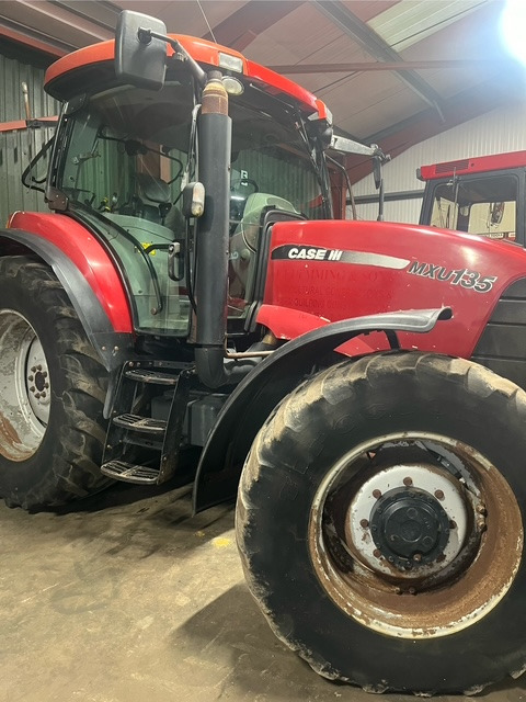 CASE IH MXU 135 - Tractor: afbeelding 1 CASE IH MXU 135 - Tractor: afbeelding 1