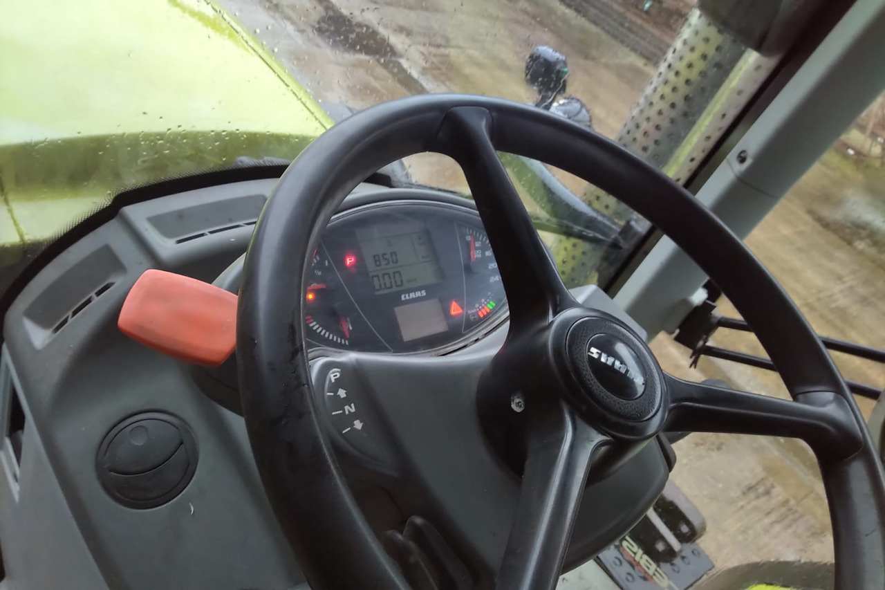 Tractor CLAAS AXION 850: afbeelding 7